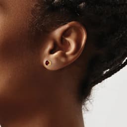 14k-garnet-earrings