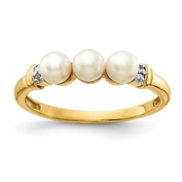 14k-diamond-and-fw-cultured-3-pearl-ring