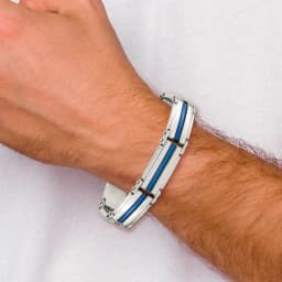 chisel-stainless-steel-polished-blue-ip-plated-8-5-inch-link-bracelet